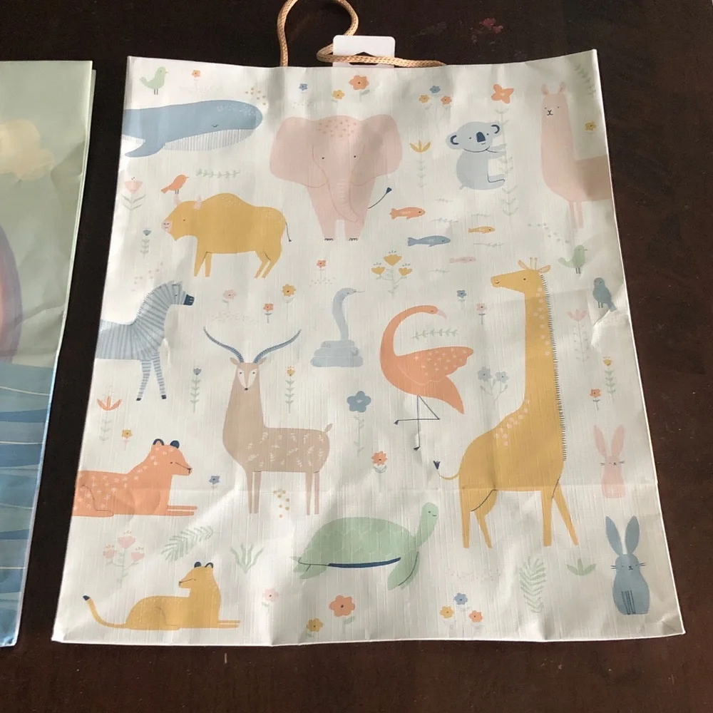🍄 Hallmark Pastel Animal Baby Shower Gift Bag Set